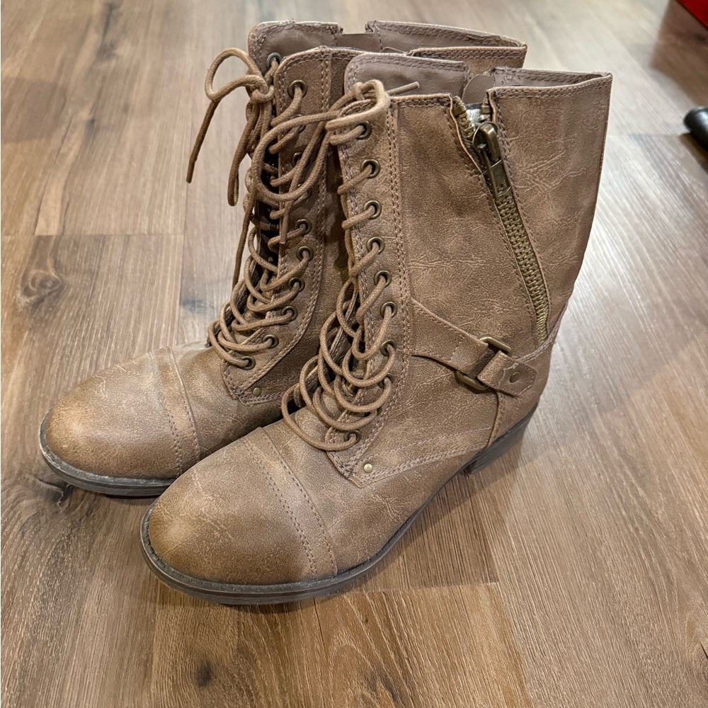 Rampage Tan Combat Boots with Side Zipper